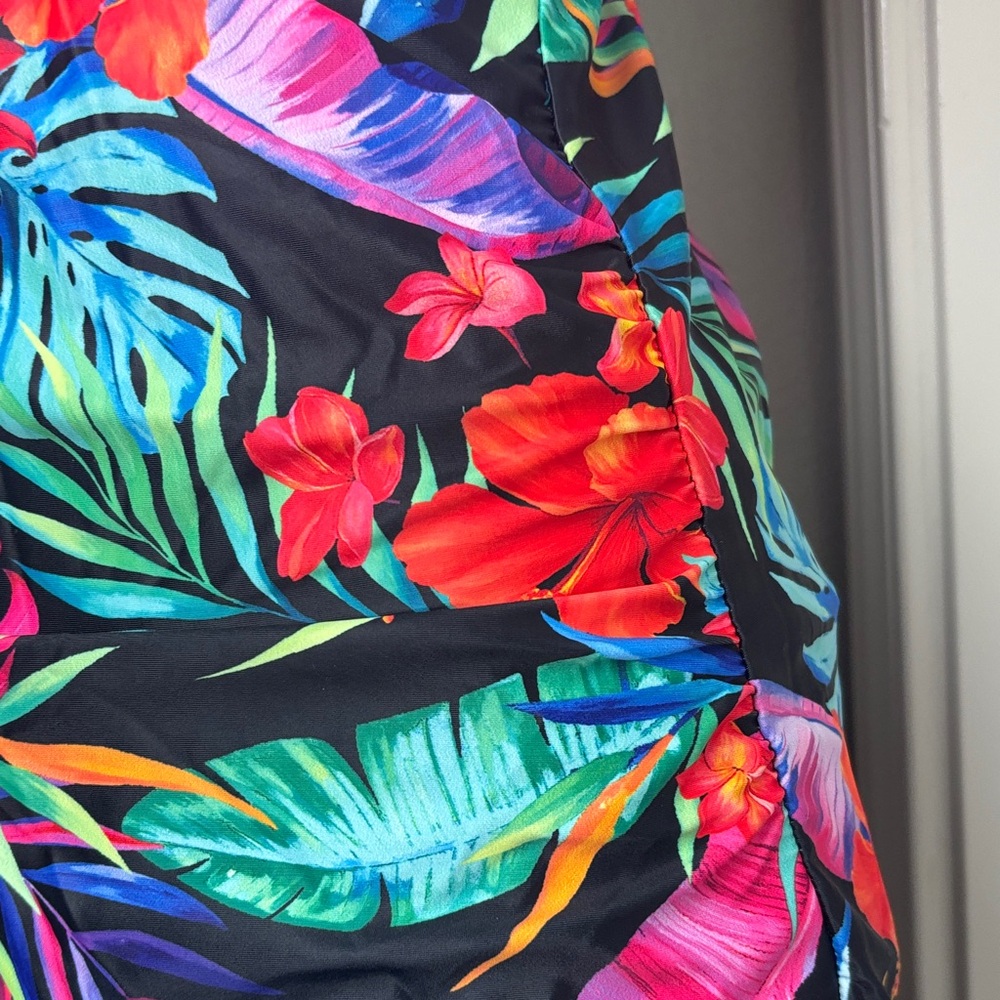NWT Tankini Tropical Print Bikini Top Matching Black Swim Shorts with Pockets! - Picture 8 of 14